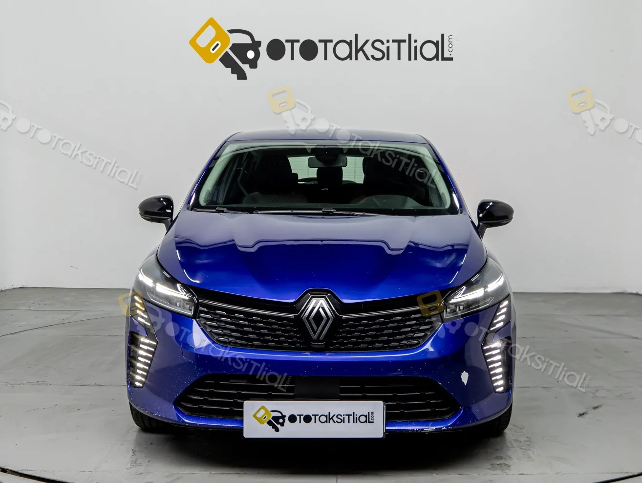 399.999₺  PEŞİNAT İLE 12-24-36 AY TAKSİT İMKANI  RENAULT CLİO  2024 1.0 TCE EVOLİTİOUN