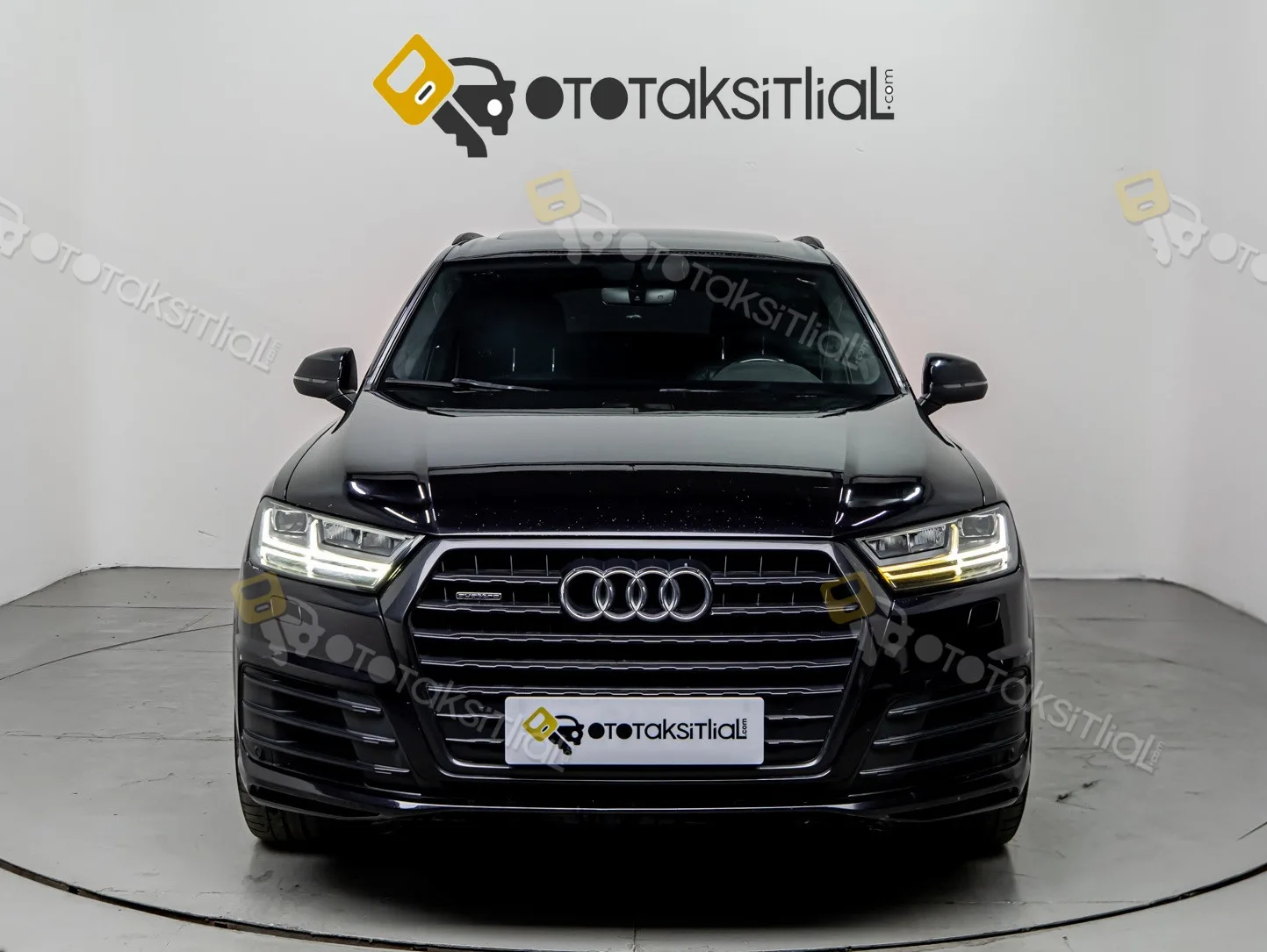 899,999₺  PEŞİNAT İLE 12-24-36 AY TAKSİT İMKANI  2017 MODEL Q7  SUV