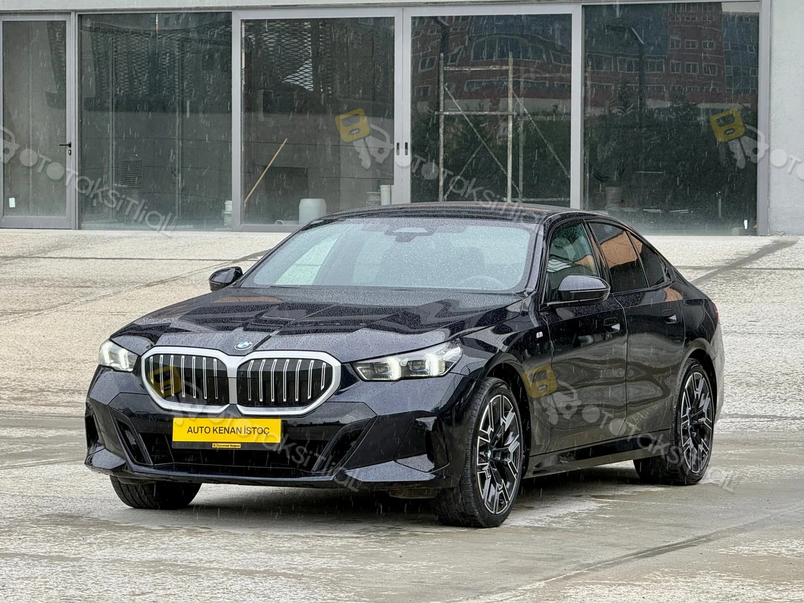 2024 BMW 520İ M SPORT 20JANT HEAD UP